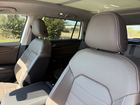 New 2026 Volkswagen Atlas SEL AWD/4WD image 10