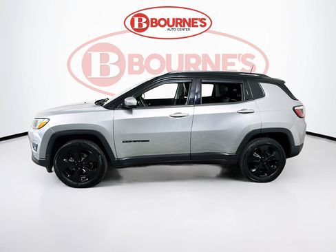 Used 2021 Jeep Compass Latitude w/ Sun and Sound Group AWD/4WD image 7