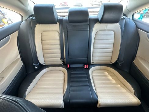 Used 2014 Volkswagen CC Sport image 9