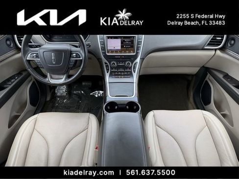 Used 2019 Lincoln Nautilus Reserve FWD image 11