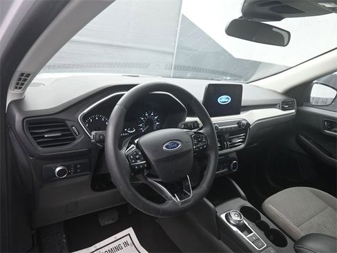 Used 2022 Ford Escape SE w/ Cold Weather Package image 7