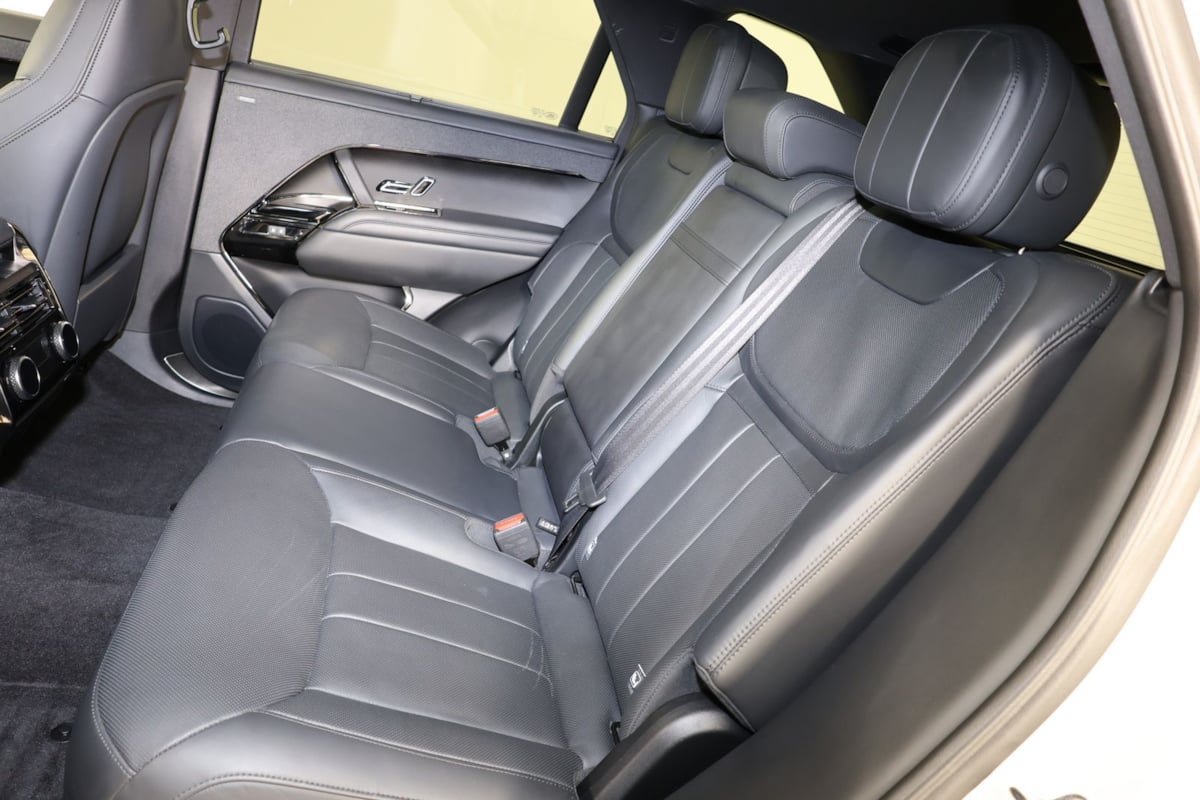 Used 2024 Land Rover Range Rover Sport Dynamic SE AWD/4WD image 11