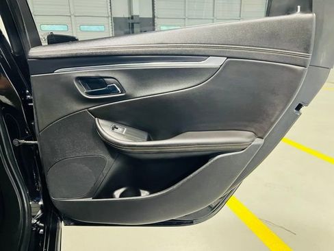 Used 2019 Chevrolet Impala LT w/ LT Convenience Package FWD image 34