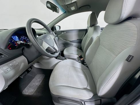 Used 2016 Hyundai Accent SE image 13