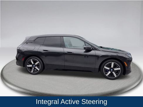 Used 2023 BMW iX xDrive50 w/ Premium Package AWD/4WD image 11