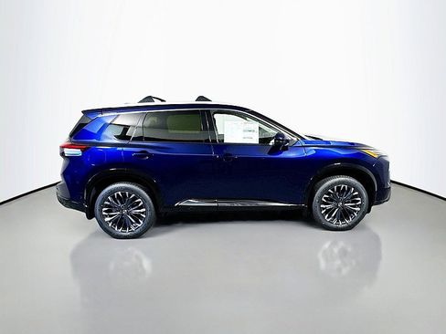 New 2026 Nissan Rogue Platinum w/ Platinum Premium Package image 8