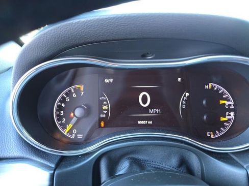 Used 2020 Ford Explorer XLT w/ Class III Trailer Tow Package image 24