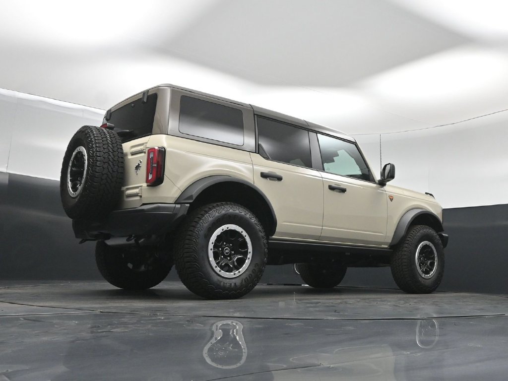 Used 2026 Ford Bronco Badlands AWD/4WD image 46