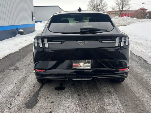 Used 2021 Ford Mustang Mach-E Premium image 5