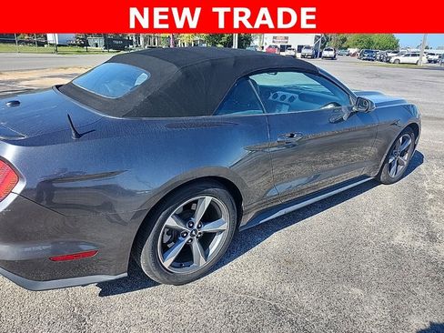 Used 2016 Ford Mustang Premium image 10