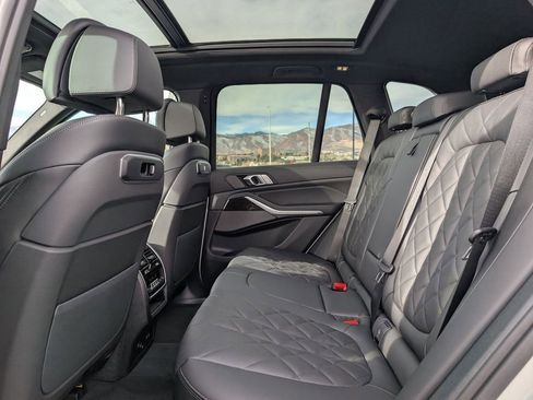 New 2026 BMW X5 xDrive40i w/ Climate Comfort Package image 17