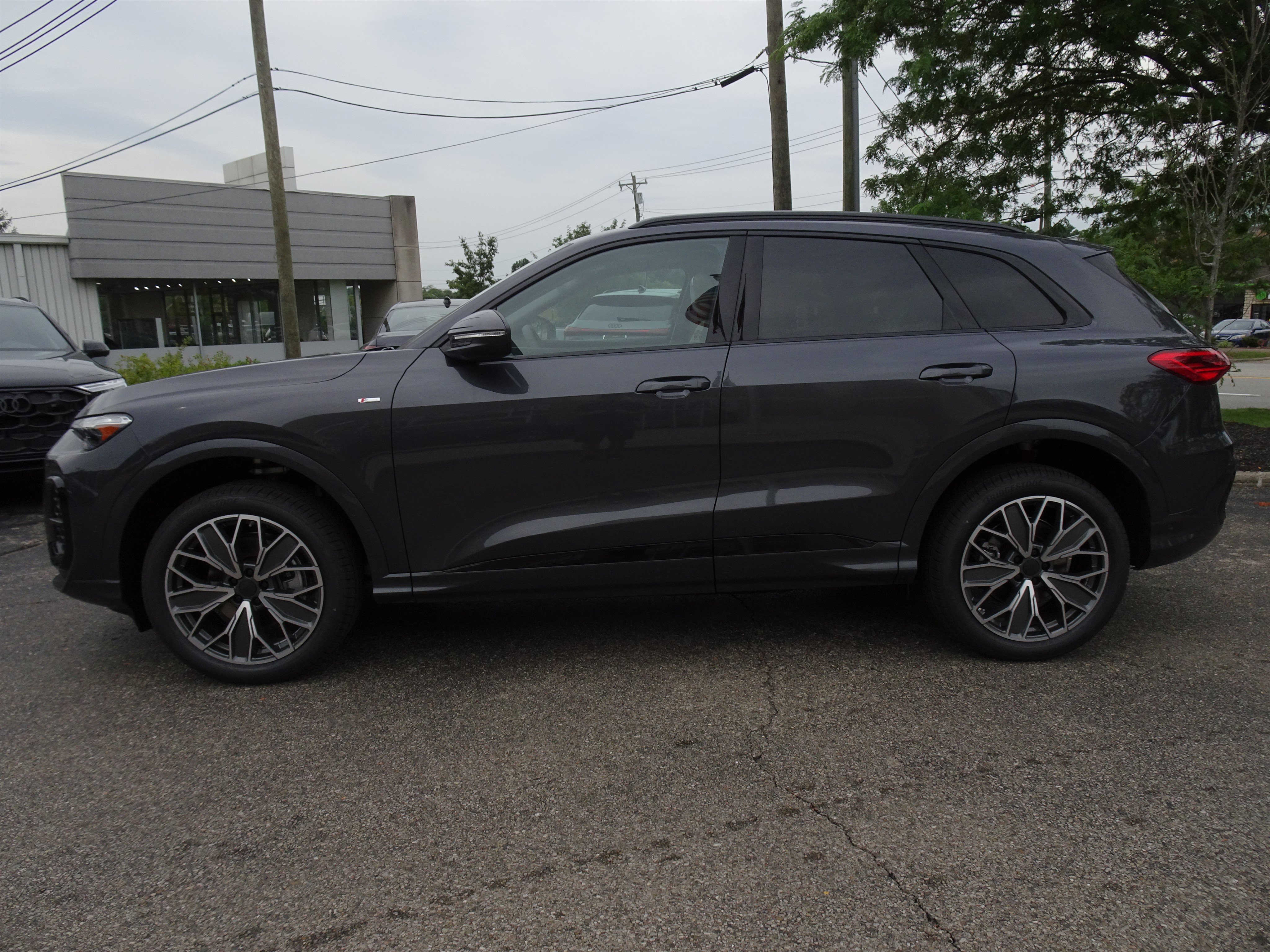 New 2026 Audi Q5 Premium AWD/4WD image 2
