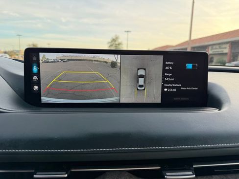 Used 2023 Genesis G80 image 34