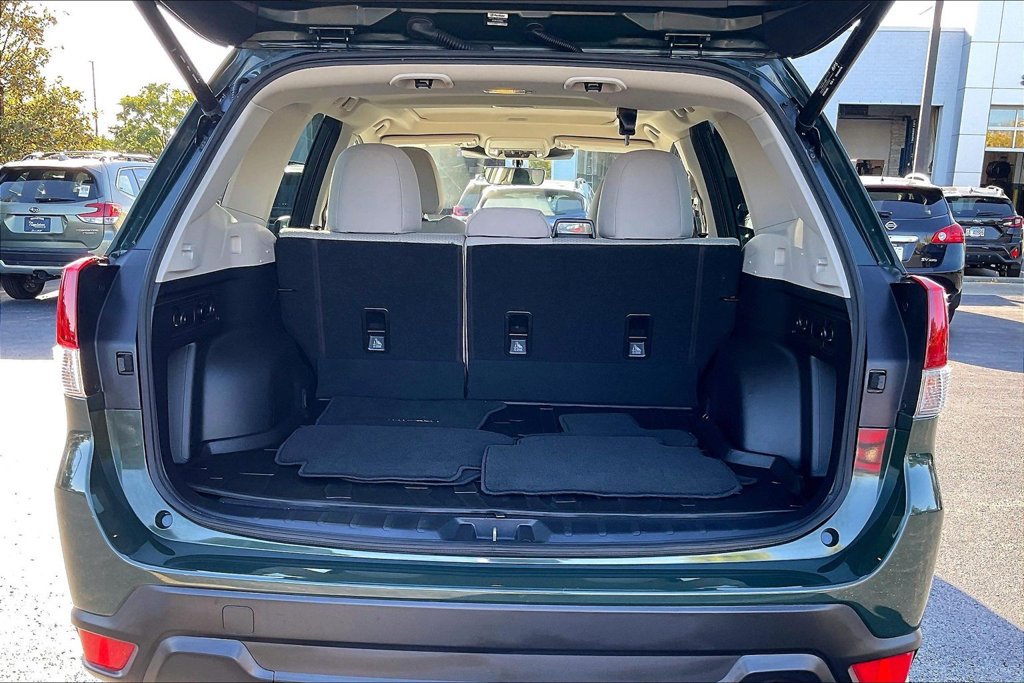 Certified 2024 Subaru Forester Premium AWD/4WD image 27