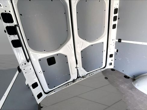 Used 2025 Mercedes-Benz Sprinter 2500 image 20