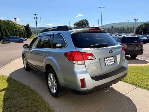 Used 2013 Subaru Outback 2.5i Premium w/ All-Weather Pkg AWD/4WD image 5