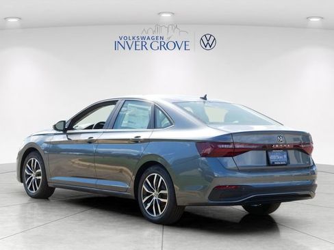 New 2025 Volkswagen Jetta SE FWD image 3
