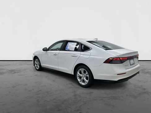 Certified 2025 Honda Accord LX image 9