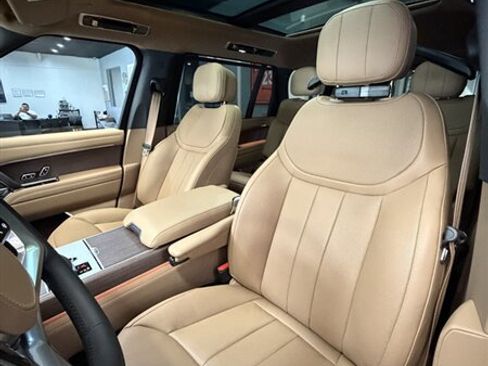 Used 2026 Land Rover Range Rover Long Wheelbase SE AWD/4WD image 18
