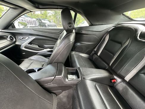 Used 2019 Chevrolet Camaro SS RWD image 22