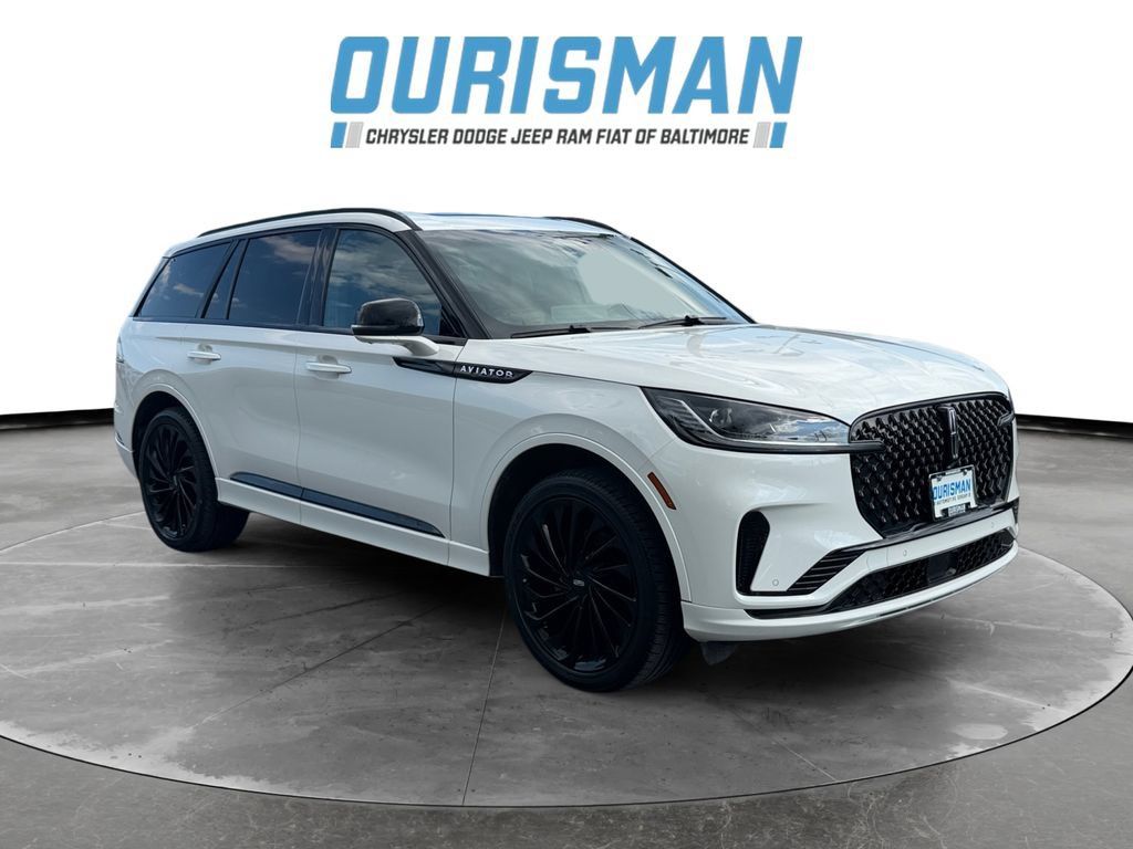 Used 2025 Lincoln Aviator Reserve w/ Jet Appearance Package AWD/4WD image 1