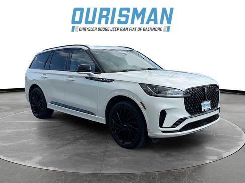 Used 2025 Lincoln Aviator Reserve w/ Jet Appearance Package AWD/4WD image 1