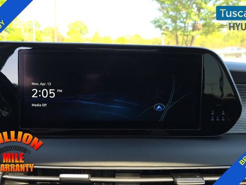 Used 2024 Hyundai Palisade Limited AWD/4WD image 19