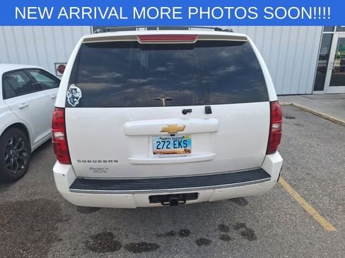 Used 2013 Chevrolet Suburban LTZ image 6