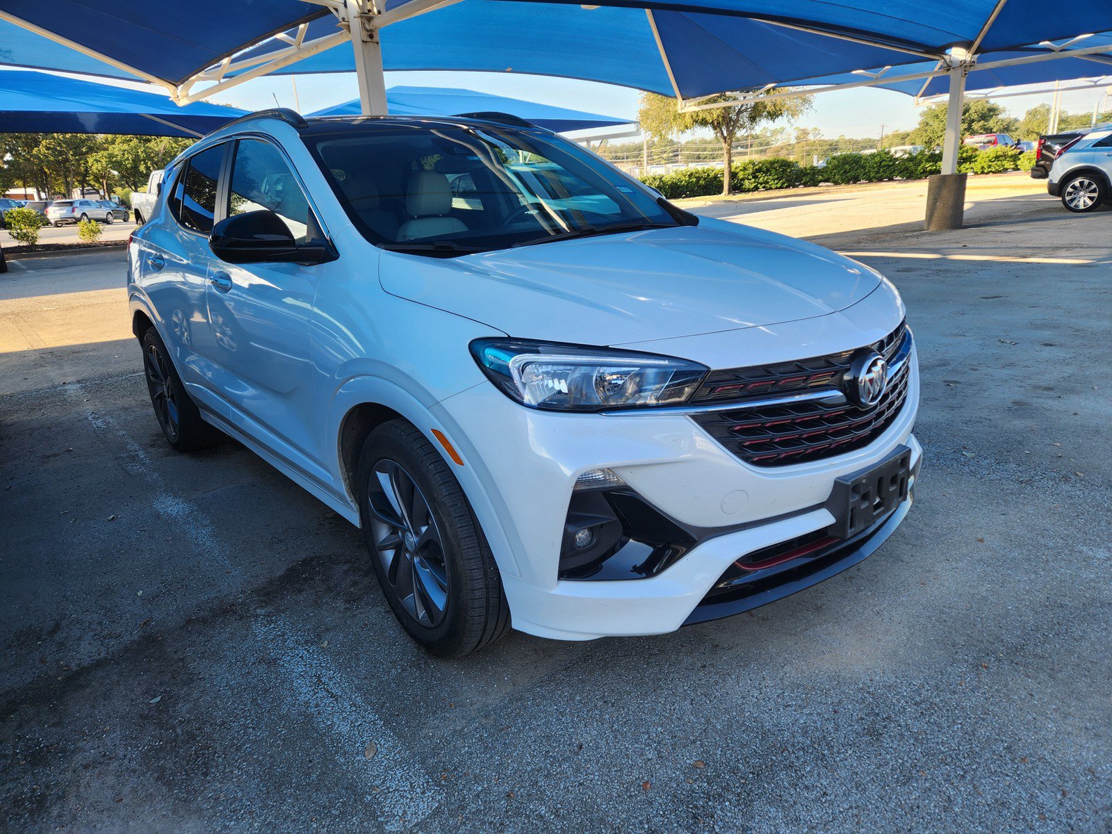 Used 2020 Buick Encore GX Select w/ Sport Touring Package FWD image 1