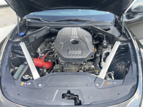 Used 2018 Kia Stinger Premium RWD image 12