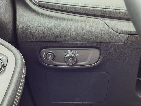 Used 2025 Buick Encore GX Preferred FWD image 16