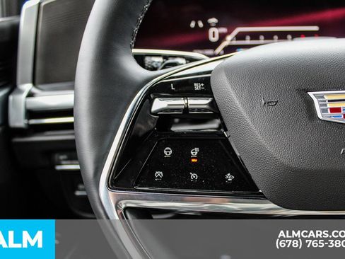 Used 2025 Cadillac Escalade Sport AWD/4WD image 26