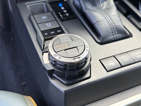 Used 2024 Toyota Tacoma Trailhunter image 25