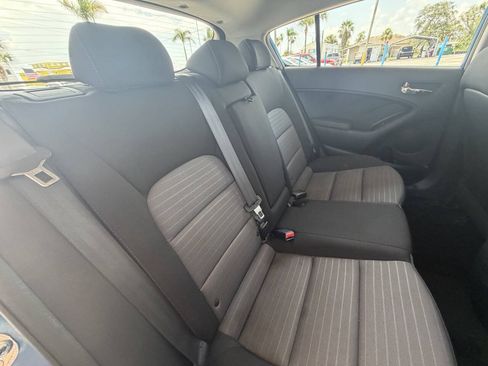Used 2015 Kia Forte EX FWD image 19