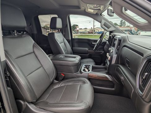 Used 2019 GMC Sierra 1500 SLT w/ SLT Premium Package AWD/4WD image 14