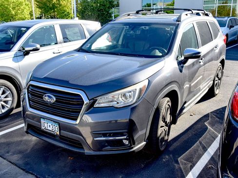 Used 2019 Subaru Ascent Touring w/ Popular Package #2 AWD/4WD image 13