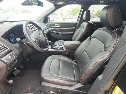 Used 2019 Ford Explorer Sport w/ Ford Safe & Smart Package AWD/4WD image 22