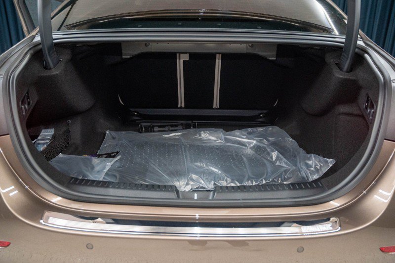 New 2027 Mercedes-Benz E 350 Sedan image 31