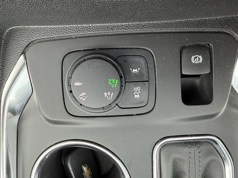 Used 2019 Chevrolet Traverse Premier w/ LPO, Floor Liner Package AWD/4WD image 27