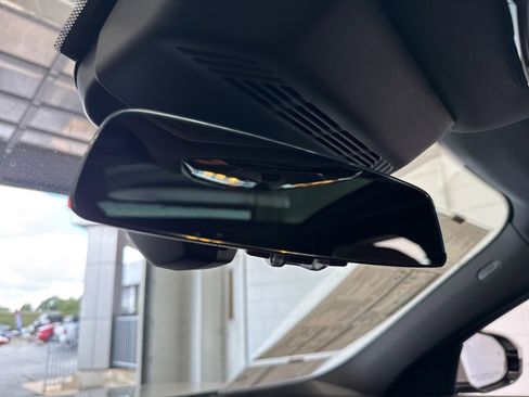 New 2026 BMW 740i xDrive image 38