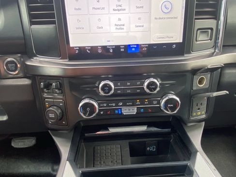 Used 2023 Ford F350 Lariat w/ Chrome Package AWD/4WD image 17
