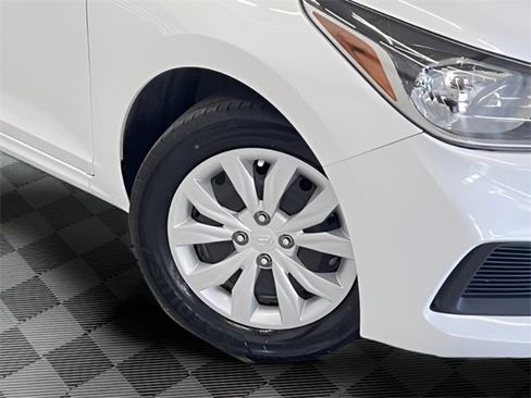 Used 2021 Hyundai Accent SE image 25