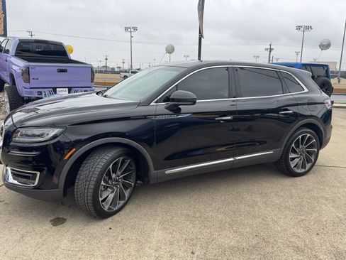 Used 2020 Lincoln Nautilus Reserve w/ Equipment Group 202A image 12