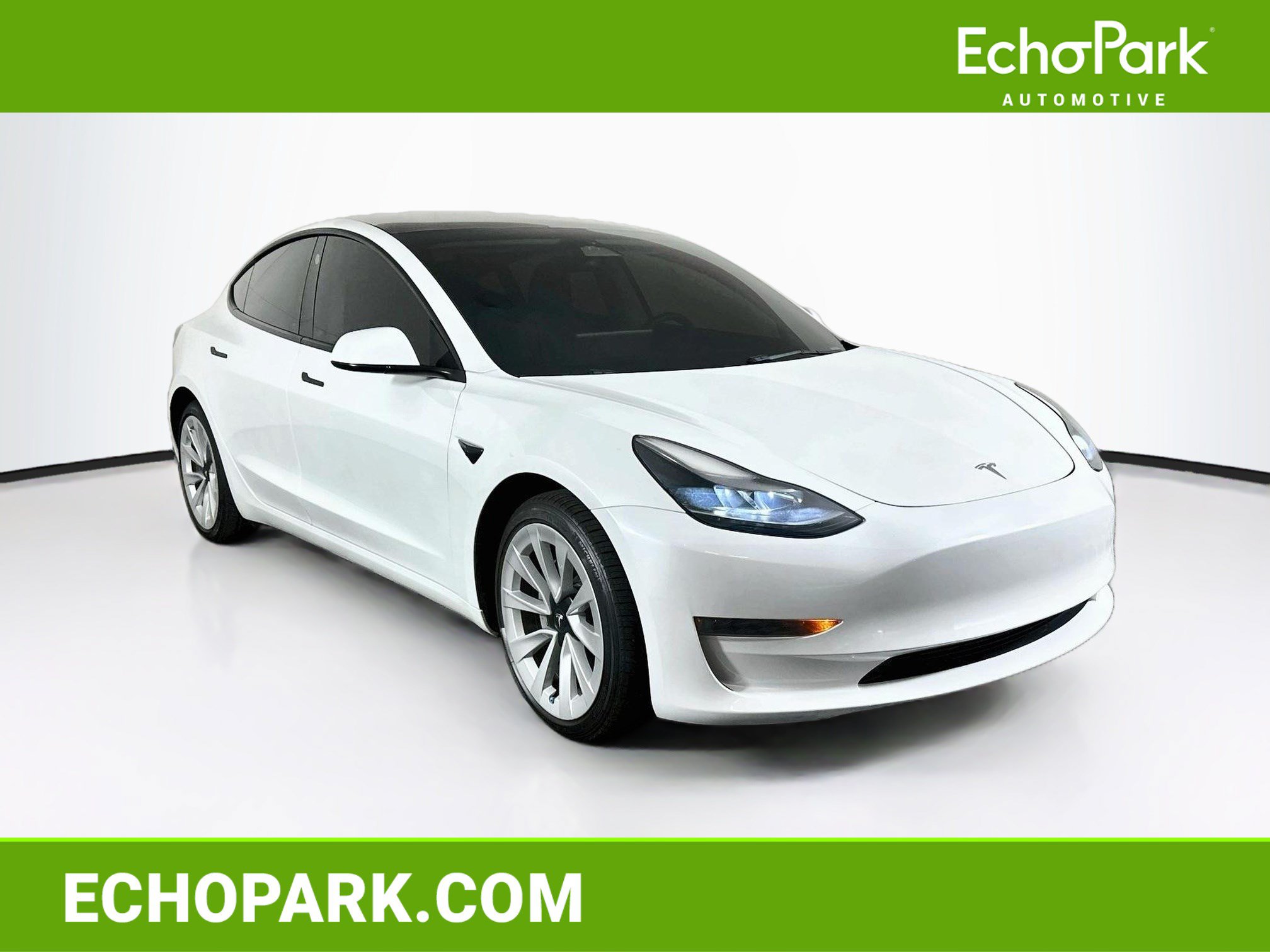 Used 2023 Tesla Model 3 Standard Range RWD image 1