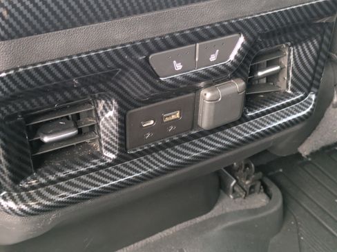 Used 2023 GMC Sierra 2500 Denali w/ Denali Ultimate Package image 15