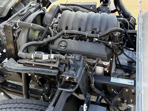 New 2024 Chevrolet Low Cab Forward image 48