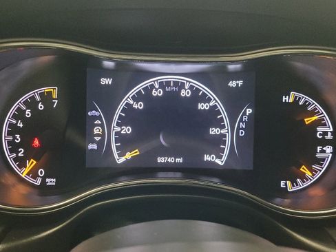 Used 2019 Jeep Grand Cherokee Limited AWD/4WD image 23