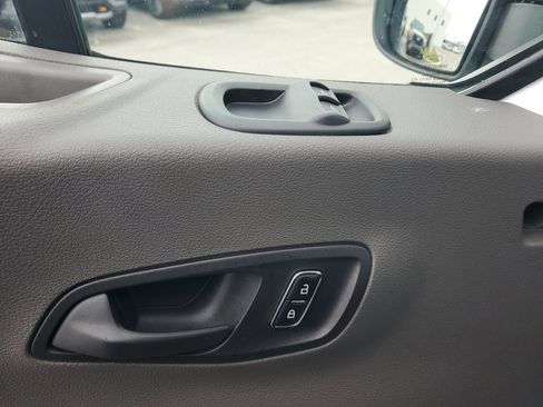 Used 2024 Ford Transit 250 Low Roof w/ Exterior Upgrade Package image 25