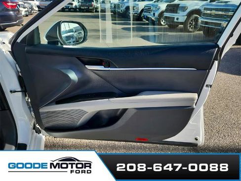 Used 2023 Toyota Camry LE image 24