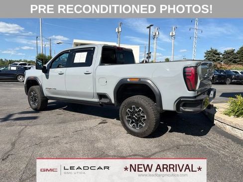 Used 2025 GMC Sierra 2500 AT4X AWD/4WD image 3